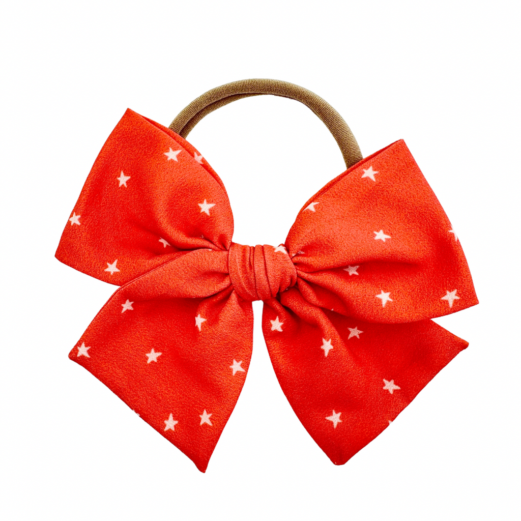 Red Stars :: Voyager Bow