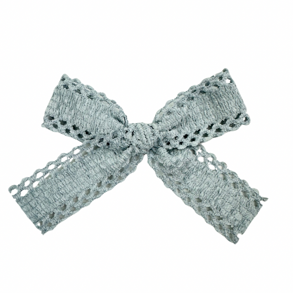 Blue Velvet Scallop :: Ribbon Mini Explorer Bow