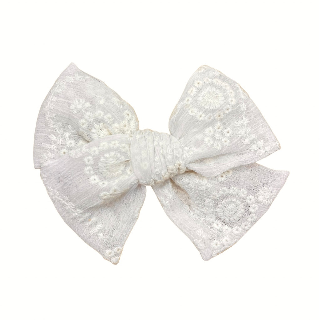 Ivory Eyelet :: Voyager Bow