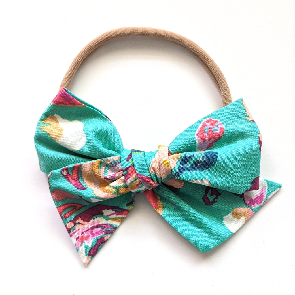 August Floral :: August '19 :: Voyager Bow